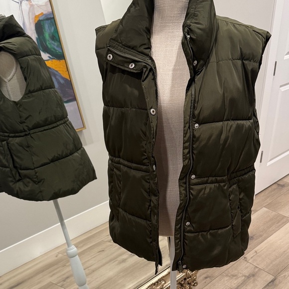 Olive Puffer Vest - Picture 2 of 5